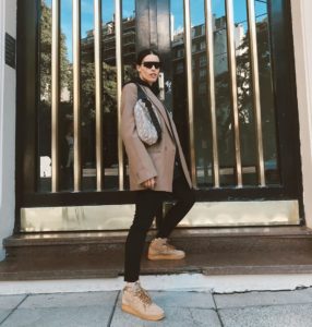 How Women of sort of Cities wear Skinny Jeans image 5
