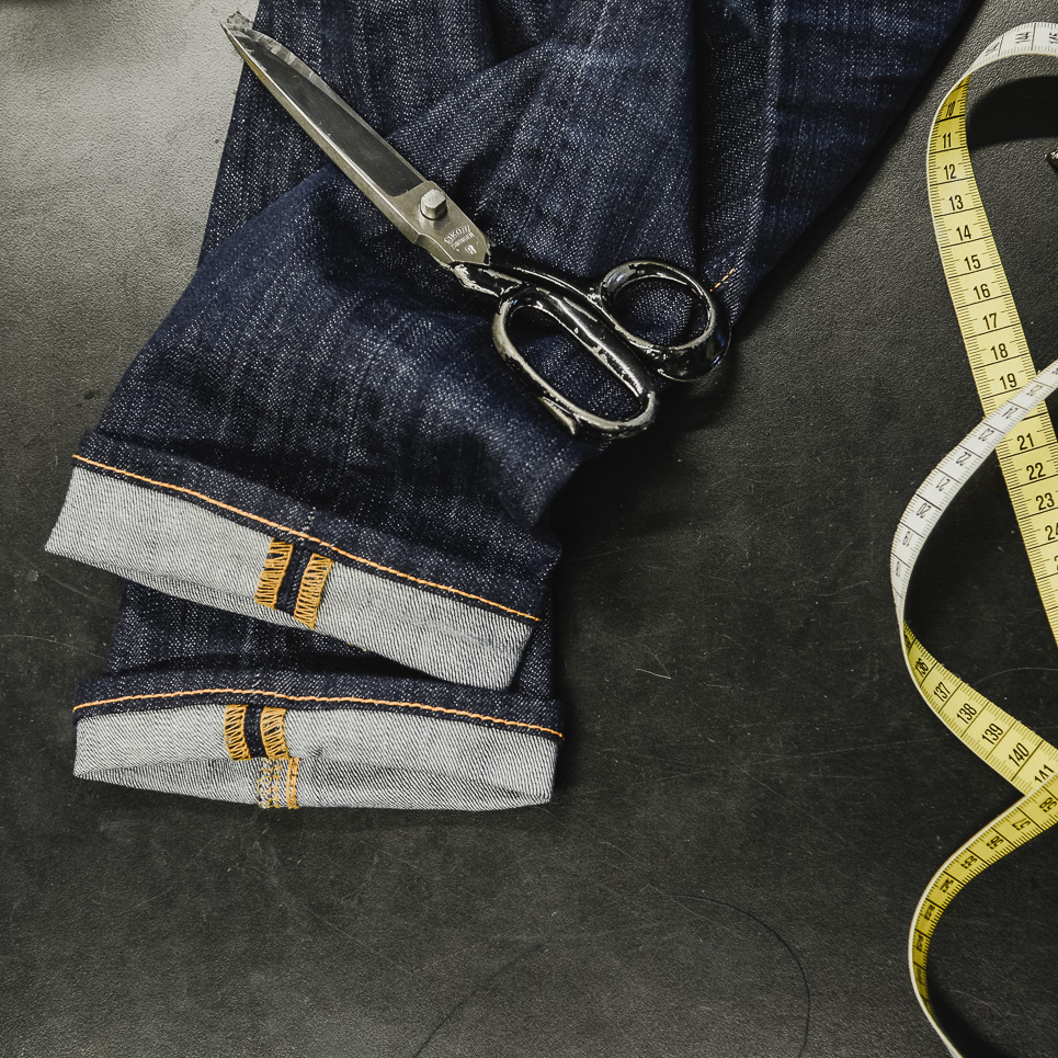 Heming Jeans Header for Jeans’s hemmed hacks!