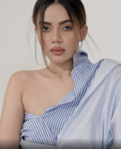 k pandey for How to Wear Baggy Jeans and Look Sexy AF!