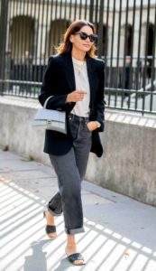 outfits with black jeans .500x0c