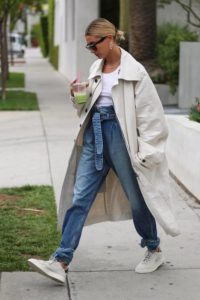 pleated jean trend .500x0c