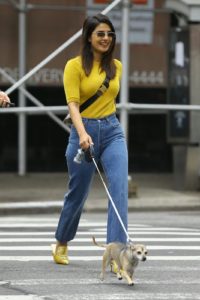 Let’s have a look at PeeCee’s denim wardrobe! image 4